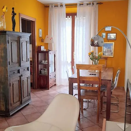 House Nubia, San Frediano, Near Ponte Vecchio, With Free Private Parking Lot