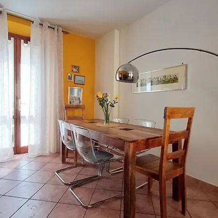 House Nubia, San Frediano, Near Ponte Vecchio, With Free Private Parking Lot Florence