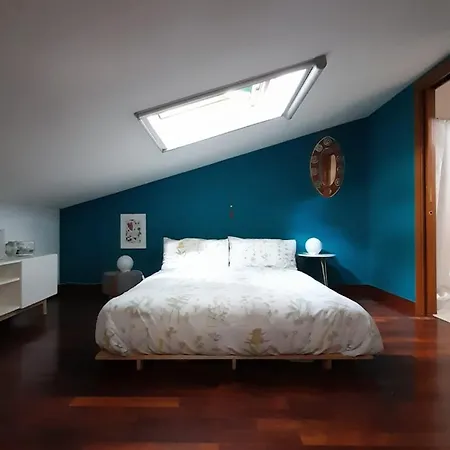 House Nubia, San Frediano, Near Ponte Vecchio, With Free Private Parking Lot شقة