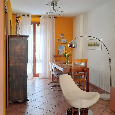 House Nubia, San Frediano, Near Ponte Vecchio, With Free Private Parking Lot Apartment Florence